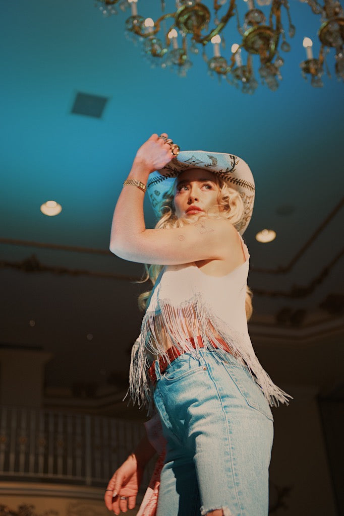 Humming Along Foreflame